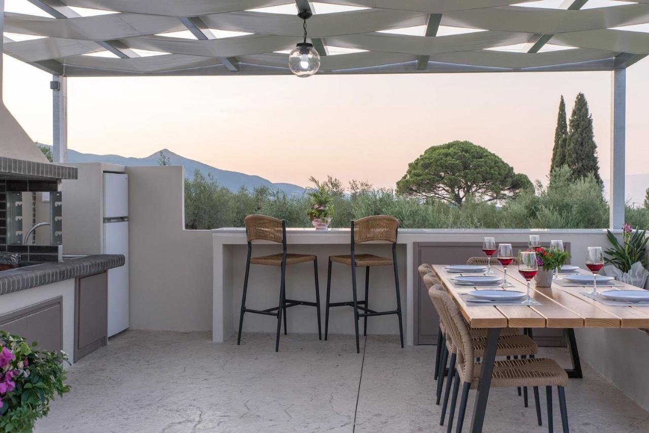 Daisy's Garden - With Private Pool, Ideal For Large Groups, By Zantewize Drakas